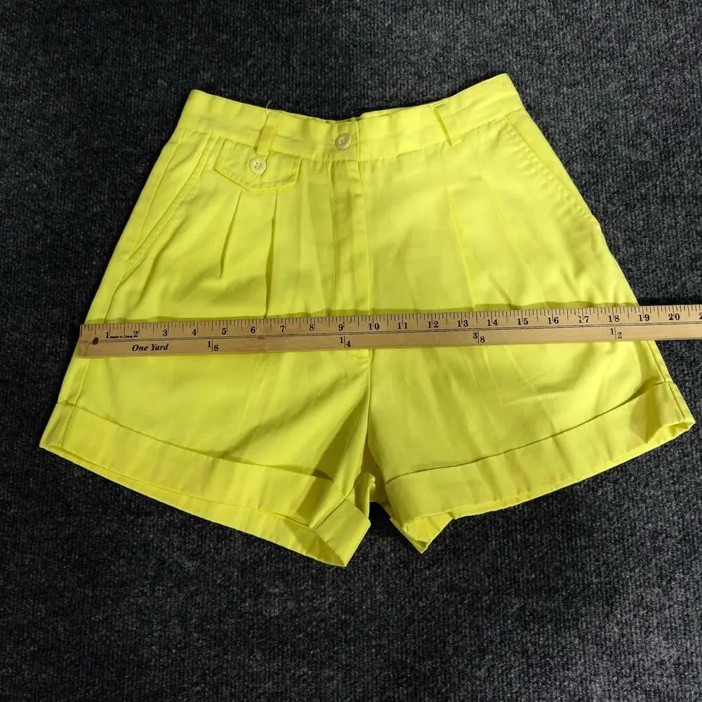 Carreau Sport Shorts Womens 10 Yellow High Rise Pleated Chino Cuffed Casual